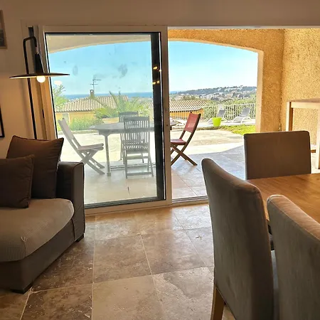 Horizons - Maison Familiale Vue Avec Piscine 15mn A Pieds De La Ferienhaus *
