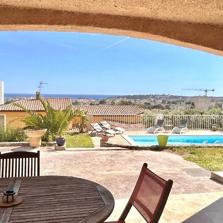 Horizons - Maison Familiale Vue Avec Piscine 15mn A Pieds De La Ferienhaus La Seyne-sur-Mer